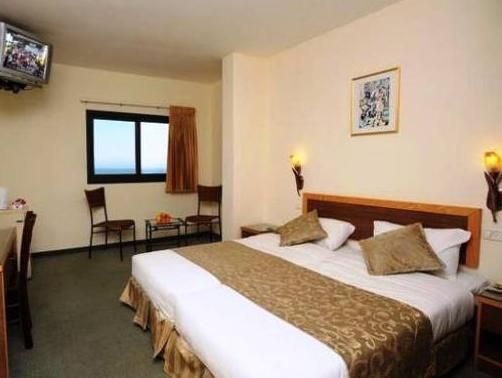 Nofim Hotel Tiberias Exterior photo